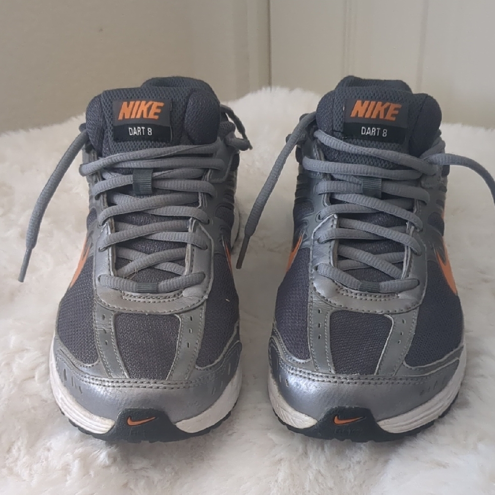 Nike Dart 8 Gray Orange Running Shoes Sneakers Women’s Size 9